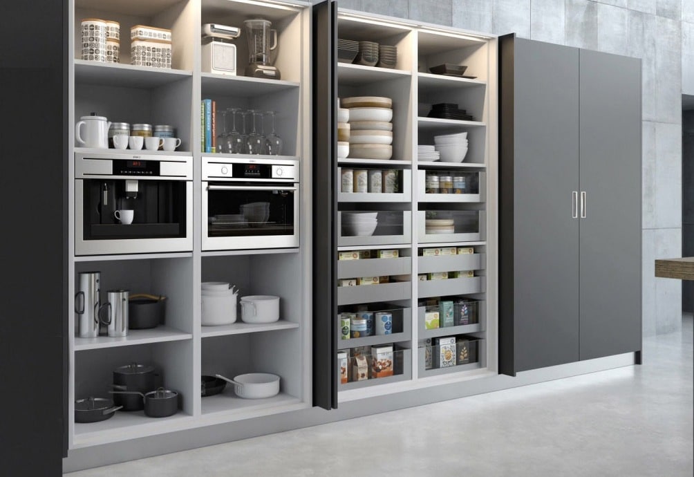 Columna amb portes escamotejables